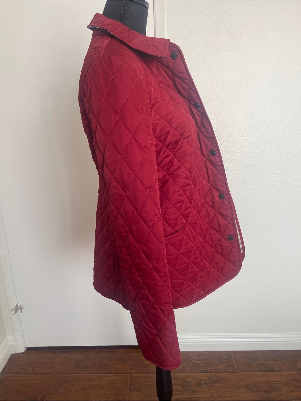 Burberry Quilted Red Puffer Jacket with Signature Plaid Trim - Picture 12 of 13